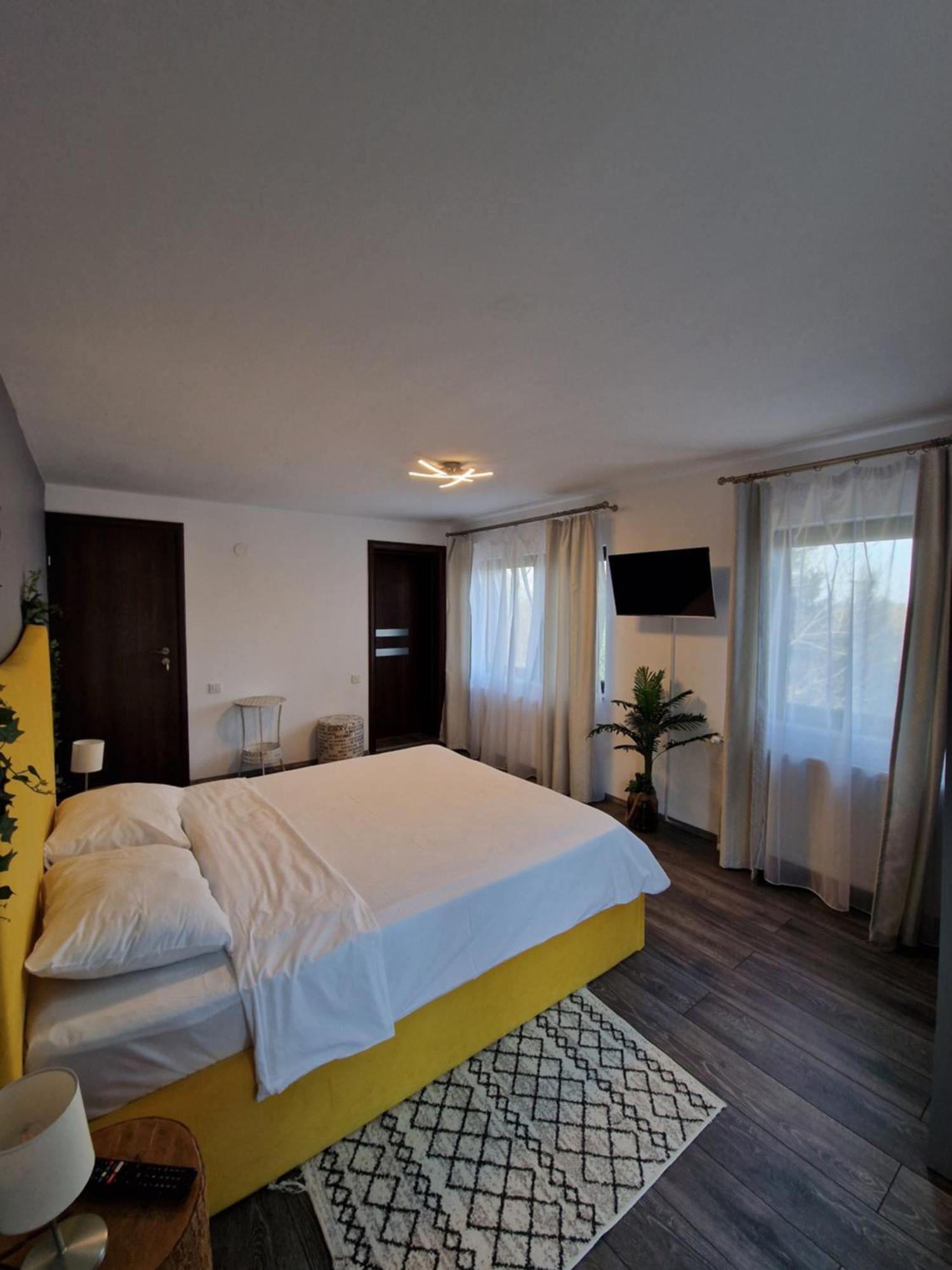 Cabana din Pădure Hotel Porumbacu de Sus Exterior foto